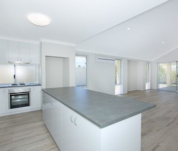 Great Family Home! - Photo 6