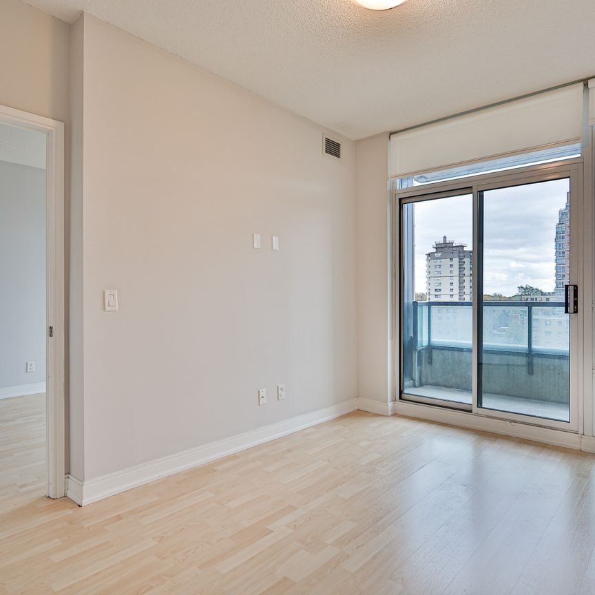 2 Bedrooms + Den - Photo 1