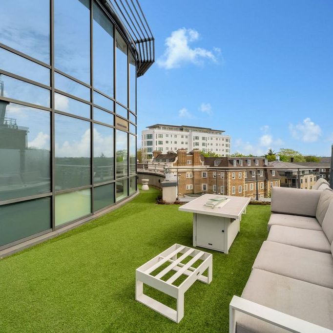 3 bedroom penthouse to rent - Photo 1