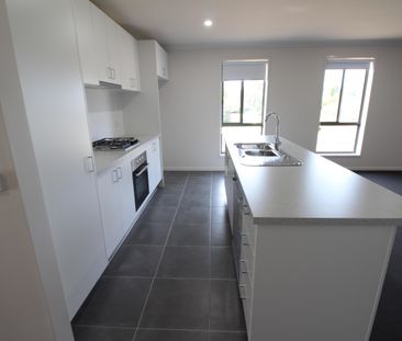 1 Lea Court, LAVINGTON NSW 2641 - Photo 6