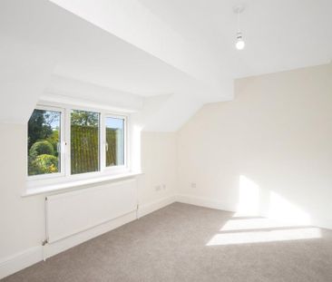 4 bedroom detached house to rent - Photo 3