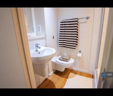 Studio to rent - Photo 6