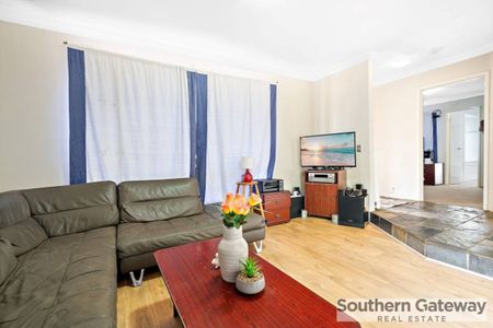 SPACE TO ENTERTAIN - Photo 4