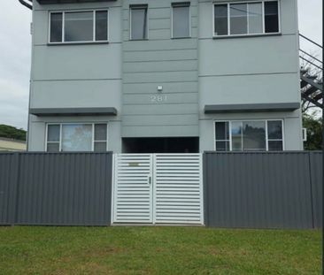 ONE BEDROOM IN A SHARE HOUSE!! - Photo 4