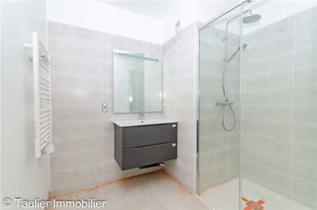 Location Appartement 3 pièces 74m² ST MARCELLIN 38160 - Photo 2