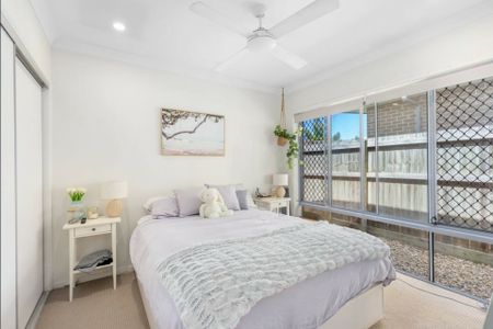 4 Bedrooms plus study in Coomera! - Photo 5