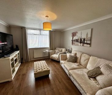 3 bedroom terraced house to rent - Photo 6