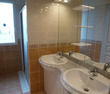 Location Maison 4 pièces 91m² - Photo 3