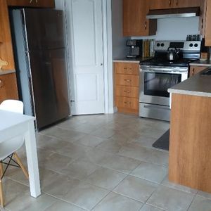 Logement 4 1/2 à louer Beauport - URGENT - Photo 2