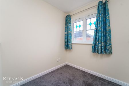 Chendre Close, Swinton - Photo 3