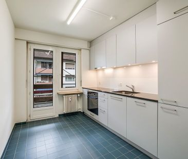 Neuer Glanz in Münchenstein: Strangsanierte 4.5-Zimmer-Wohnung - Photo 1