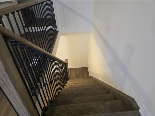 Three bedroom townhouse for rent in Aurora - Photo 1