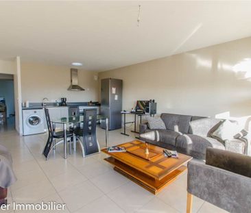 Location Appartement 3 pièces 76m² ST MARCELLIN 38160 - Photo 2