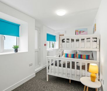 2 Bed Flat, Richmond Place, BN2 - Photo 4