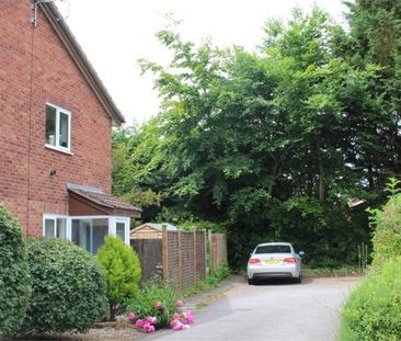 Orchid Close, Taunton - Photo 1