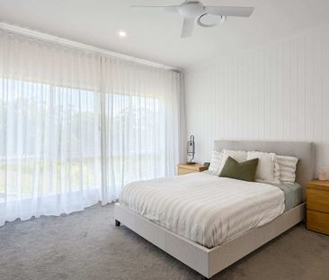 Elevated designer home with stunning coastal views - Photo 3