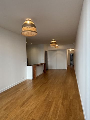 Location Appartement 2 pièces 68m² BORDEAUX 33000 - Photo 2