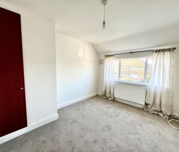 3 bedroom end of terrace house to rent - Photo 3