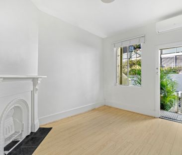 6 Douglas Street, Redfern - Photo 4