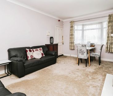 3 Bed Flat, Kingfisher House, L13 - Photo 1