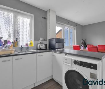 3 bedroom end of terrace house to rent - Photo 6