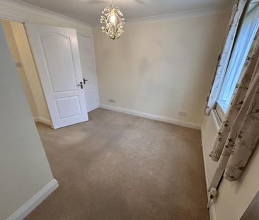 1 bedroom ground floor flat to rent - Photo 5