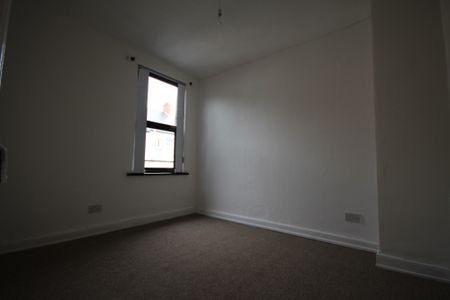 15 Ainsworth Avenue, Belfast, BT13 3EN - Photo 2