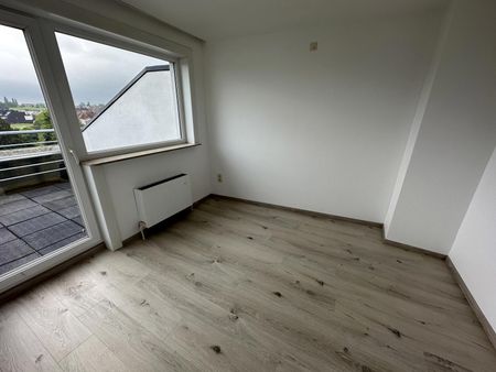 Gerenoveerd tweeslaapkamer appartement in hartje Tessenderlo. - Photo 2