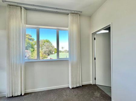 7B Hanson Place, West Harbour - Photo 4