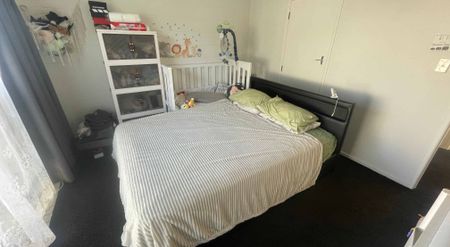 Easy-care & Great location! 2 Bed 1 Bath | Mt Wellington - Photo 5