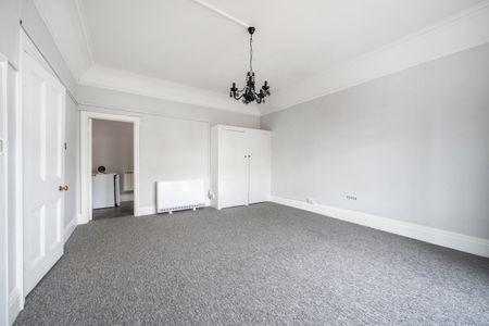 flat to rent - Photo 2