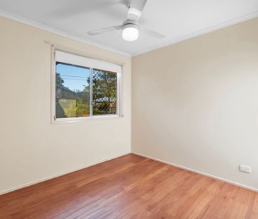 For Lease: Well-Presented Family Home in the Heart of Waterford West! - Photo 6