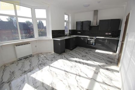 3 bedroom apartment to rent - Photo 2