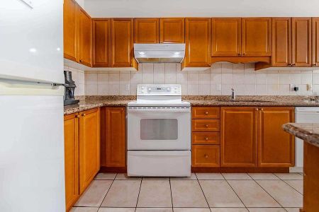 For Lease - 28 Rouge Bank Drive, Markham, Ontario - Photo 2