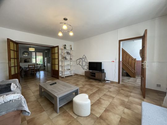 Location Maison 4 pièces 121m² CARMAUX 81400 - Photo 1
