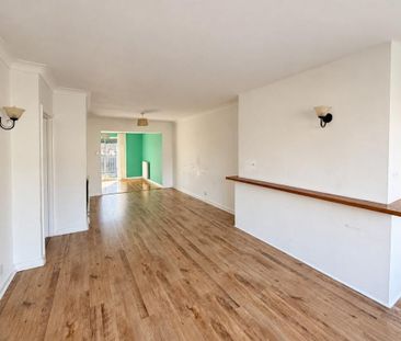 3 bedroom semi-detached house to rent - Photo 3
