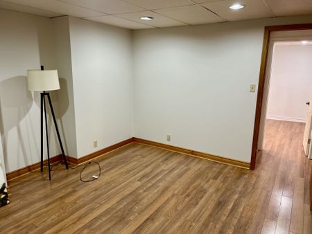 For Lease - 121 Jackman Crescent, Vaughan, Ontario - Photo 2