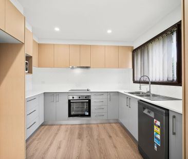 Renovated 3 Bedroom Family Home in Prime Position - Photo 3