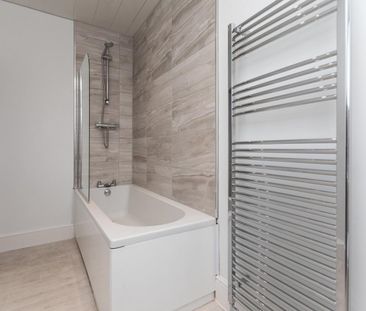 2 bedroom House To Let - Photo 1