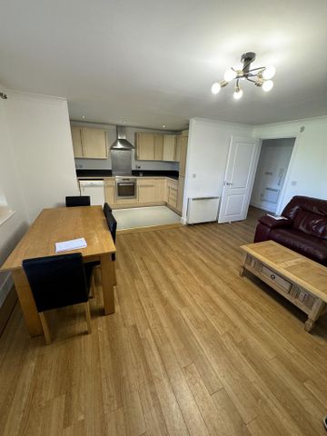 2 bedroom apartment to rent - Photo 4