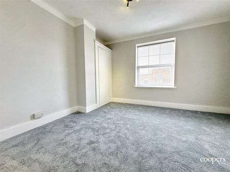 Victoria Road, Ruislip - Photo 5