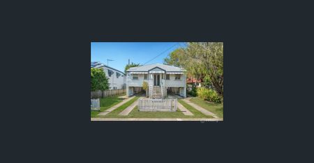 One Bedroom Flat - Central Location - Sandgate - Photo 4