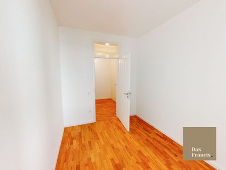 Kernsaniert! Großzügige City-Wohnung mit Platz für Ihre Ideen - Photo 5