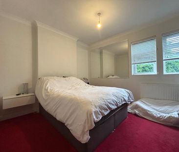 Farnborough Road, Farnborough, GU1 - Photo 6