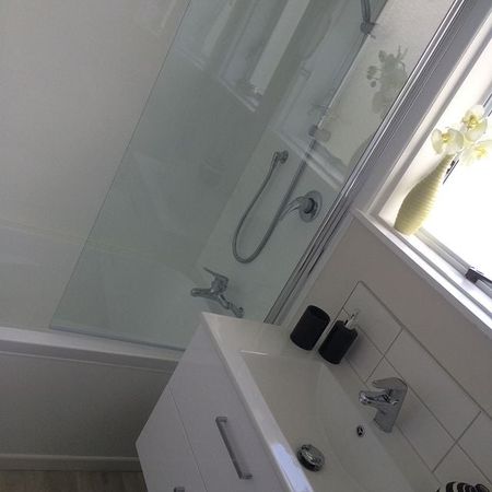 Charming 3BR Family Home in Manurewa - Photo 3