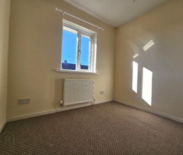 9 Huguenot Drive, Lisburn, BT27 4UH - Photo 4