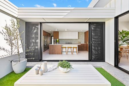 54 Leyte Avenue, Palm Beach QLD 4221 - House For Rent | Domain - Photo 5