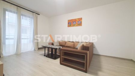 Apartament mobilat 3 camere cu parcare Ghimbav - Photo 2