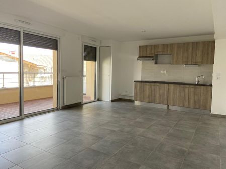 APPARTEMENT T3 62M - Photo 3