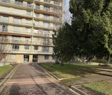 APPARTEMENT TYPE 3 DE 73 M2 SECT. COURLANCY/LÉO LAGRANGE AVEC STATI... - Photo 5